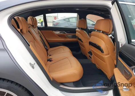 2021 BMW Alpina B7 xDrive из США, поврежденный, VIN WBA7U2C10MCF73519